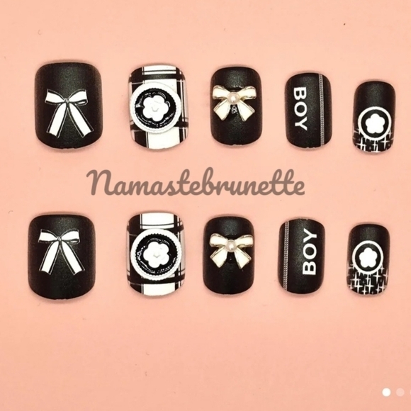 3D Bows & Flowers Black Matte Press on Nails - Picture 1 of 6
